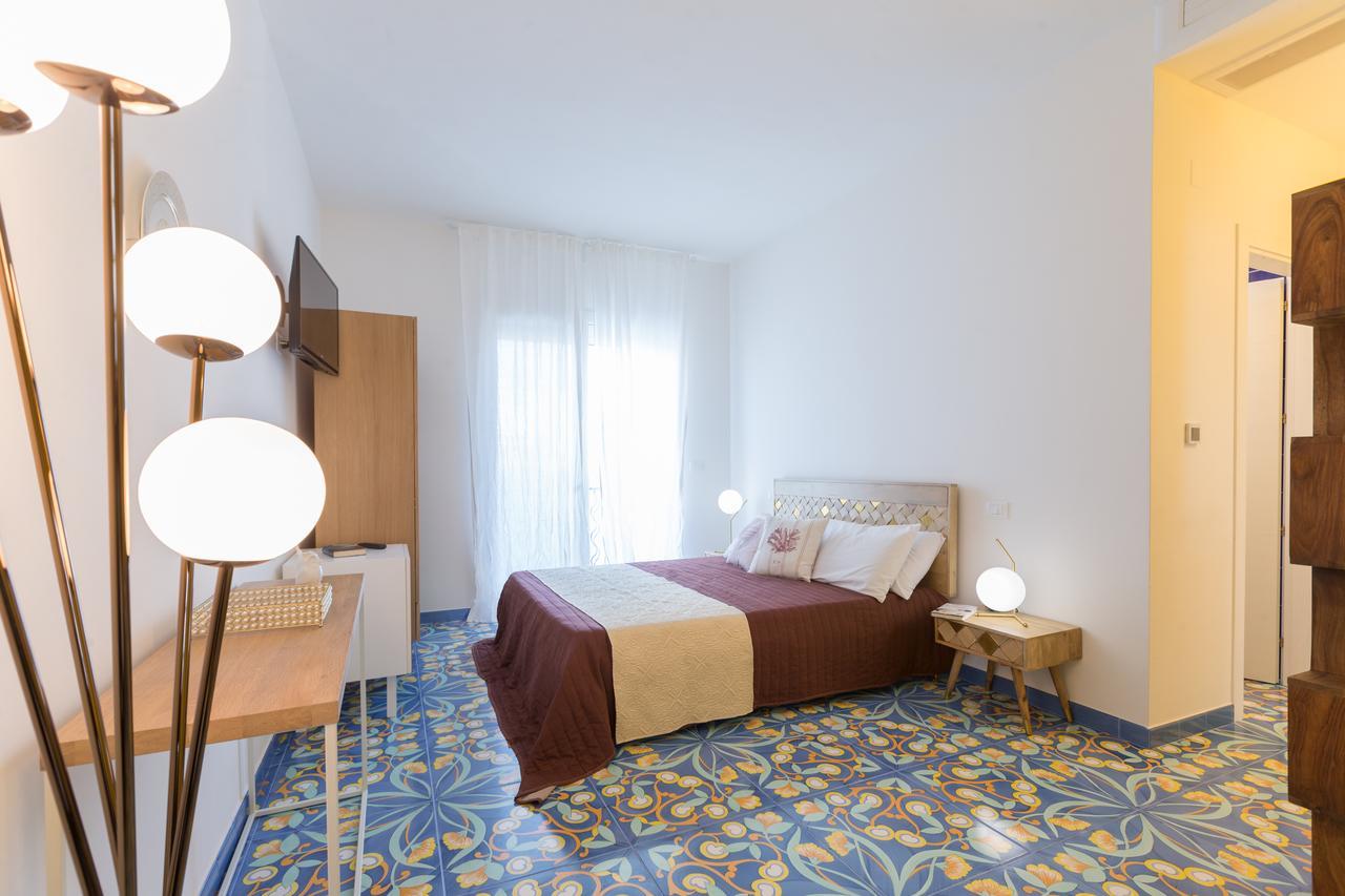 Le Bateau Bleu Bed & Breakfast Porto Cesareo Exterior foto